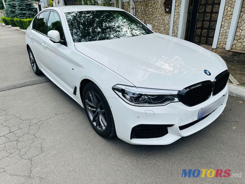 2018' BMW 5 Series photo #2