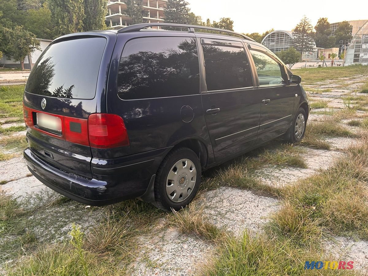 2001' Volkswagen Sharan photo #2