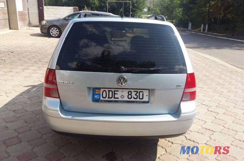 2003' Volkswagen Golf photo #3