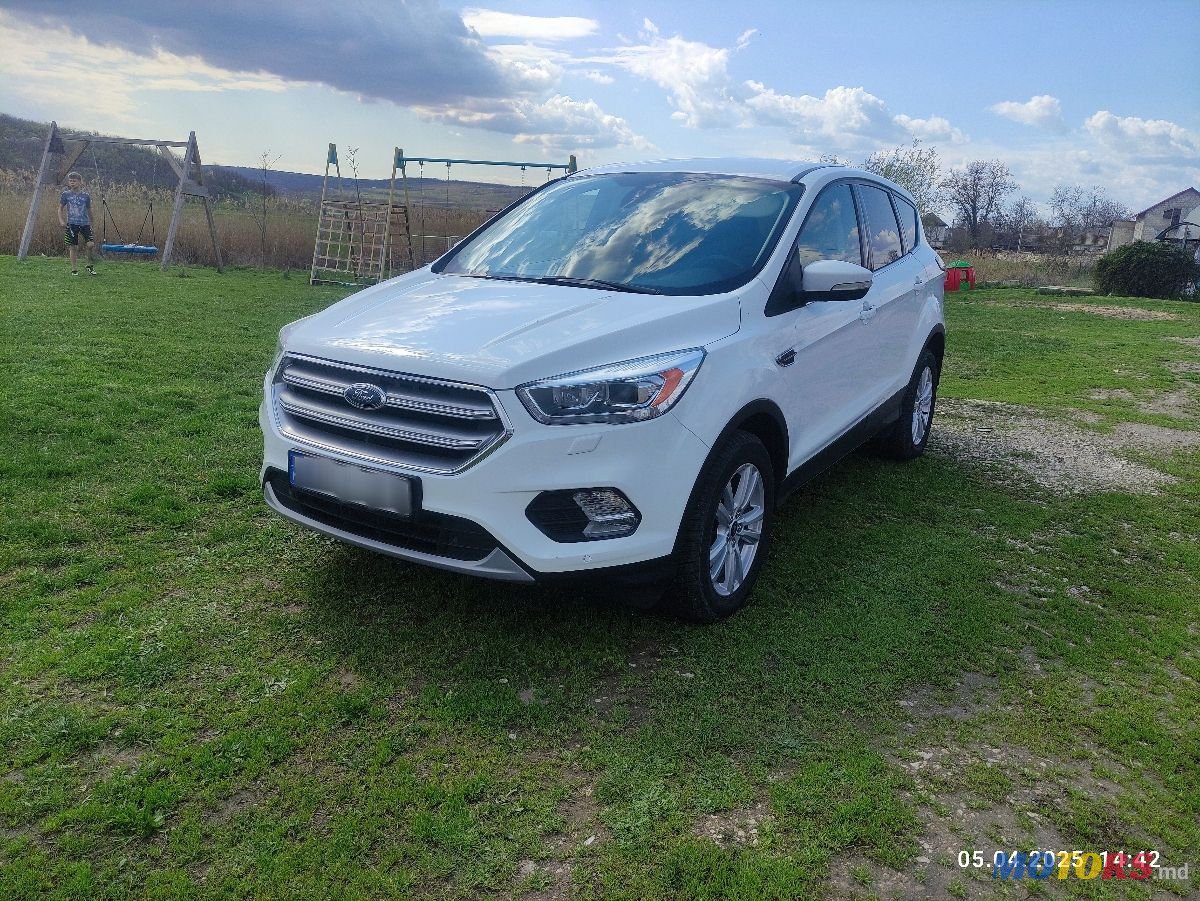 2017' Ford Kuga photo #2