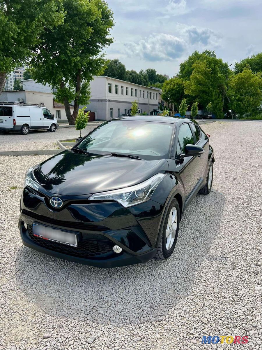 2019' Toyota C-HR photo #4