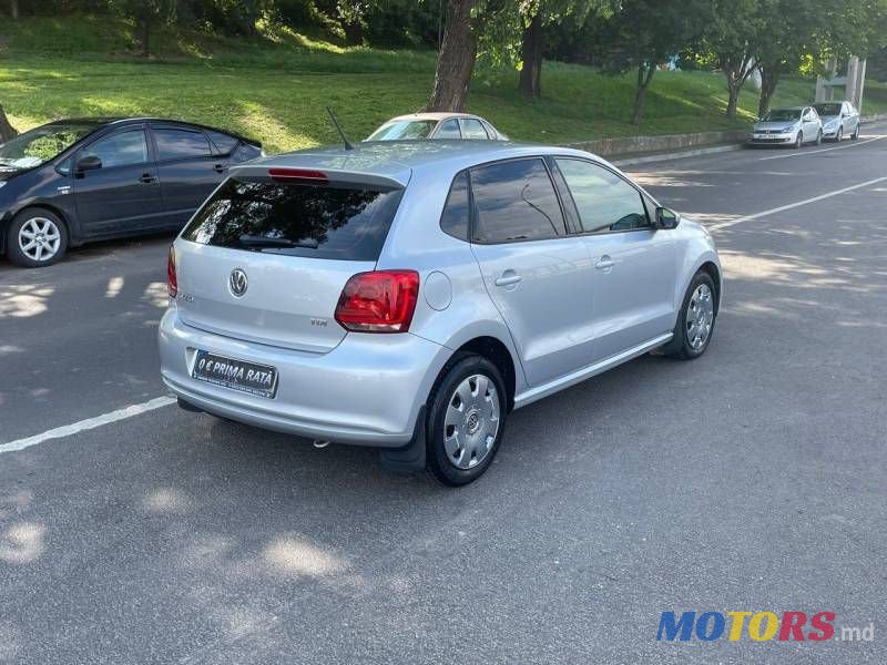 2014' Volkswagen Polo photo #6