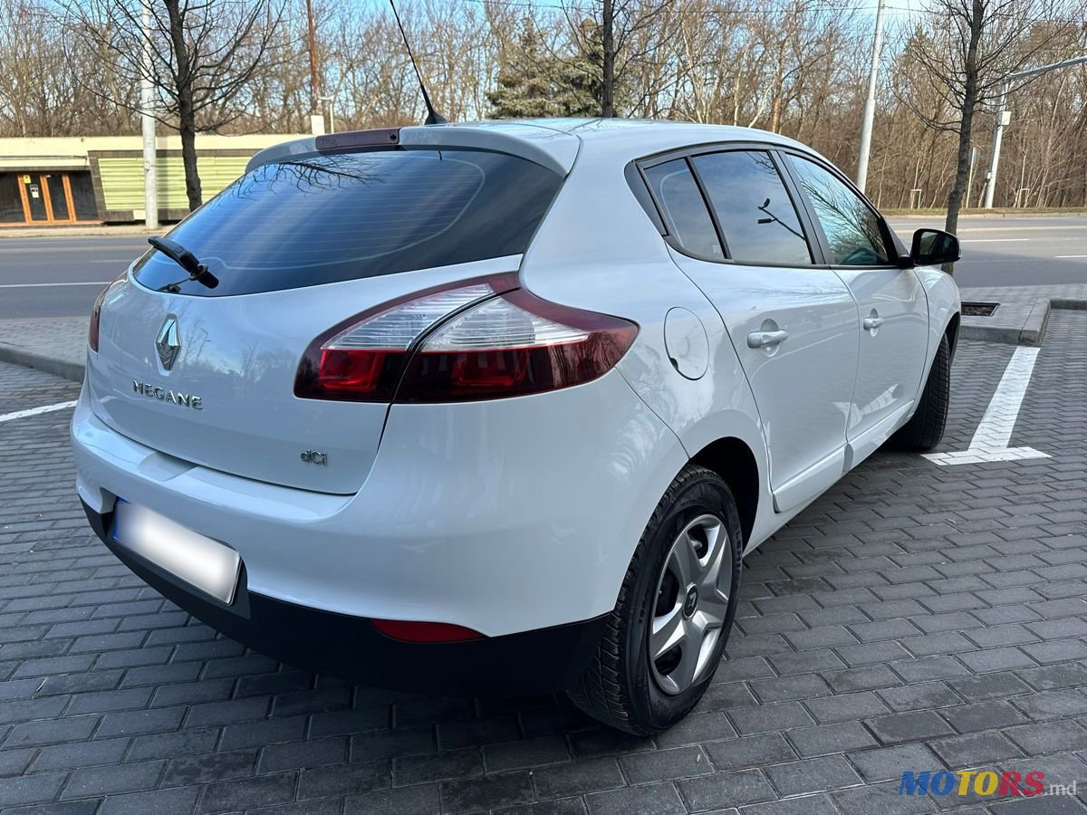 2015' Renault Megane photo #3