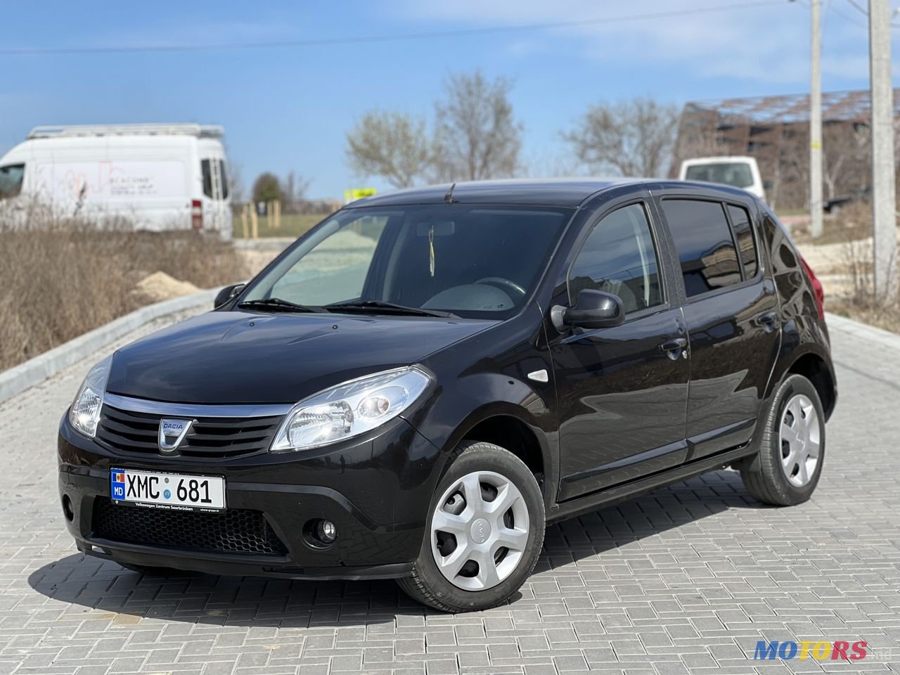 2012' Dacia Sandero photo #3