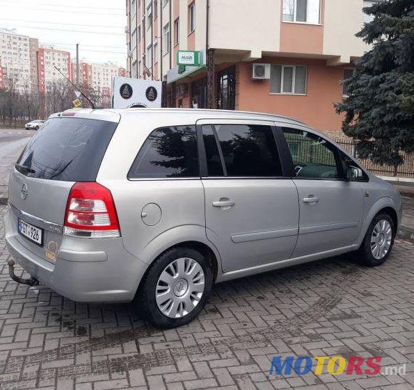 2008' Opel Zafira photo #1