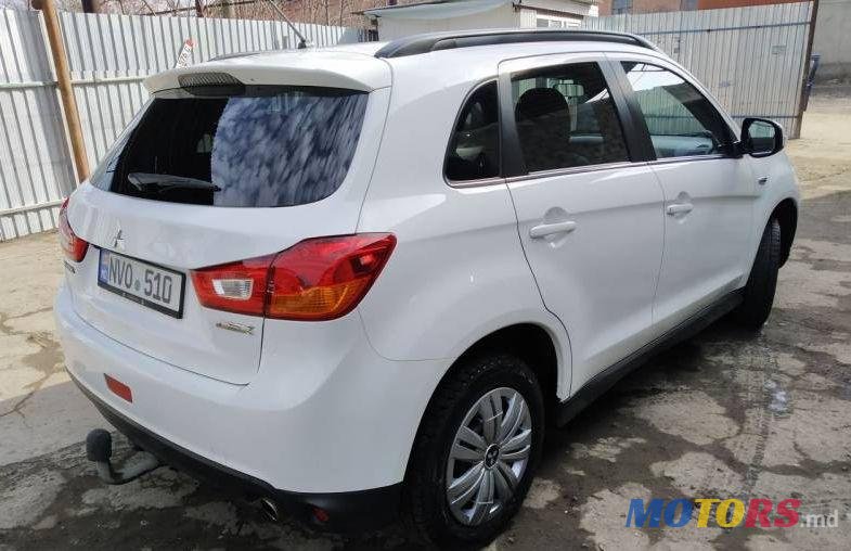 2013' Mitsubishi ASX photo #1