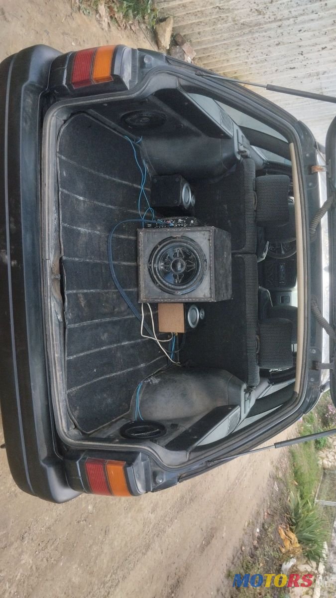 1993' Volkswagen Passat photo #6