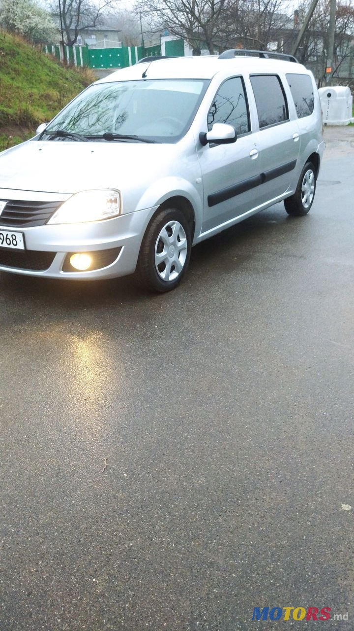 2009' Dacia Logan Mcv photo #1
