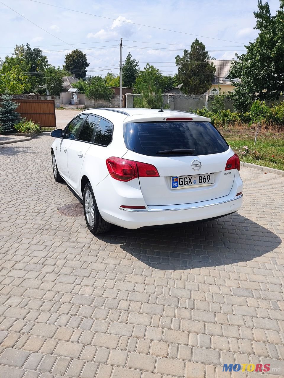 2013' Opel Astra photo #5