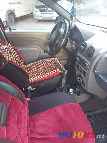 2007' Dacia Logan Mcv photo #5