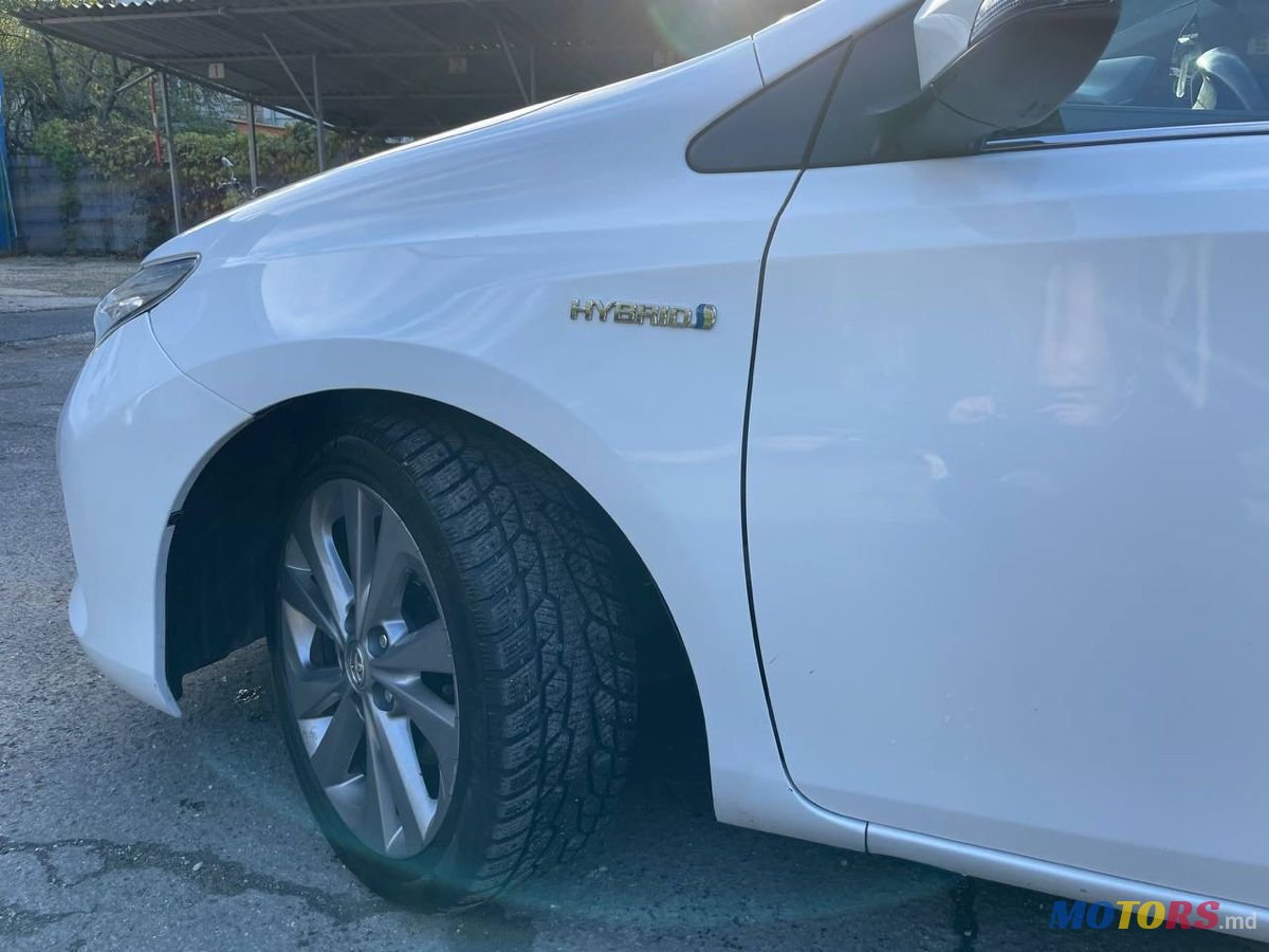 2014' Toyota Auris photo #4