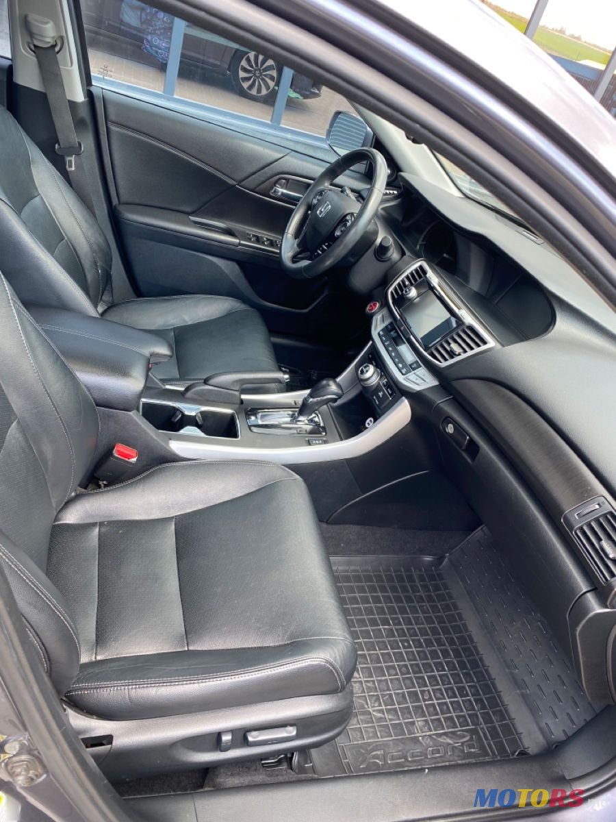 2015' Honda Accord photo #6