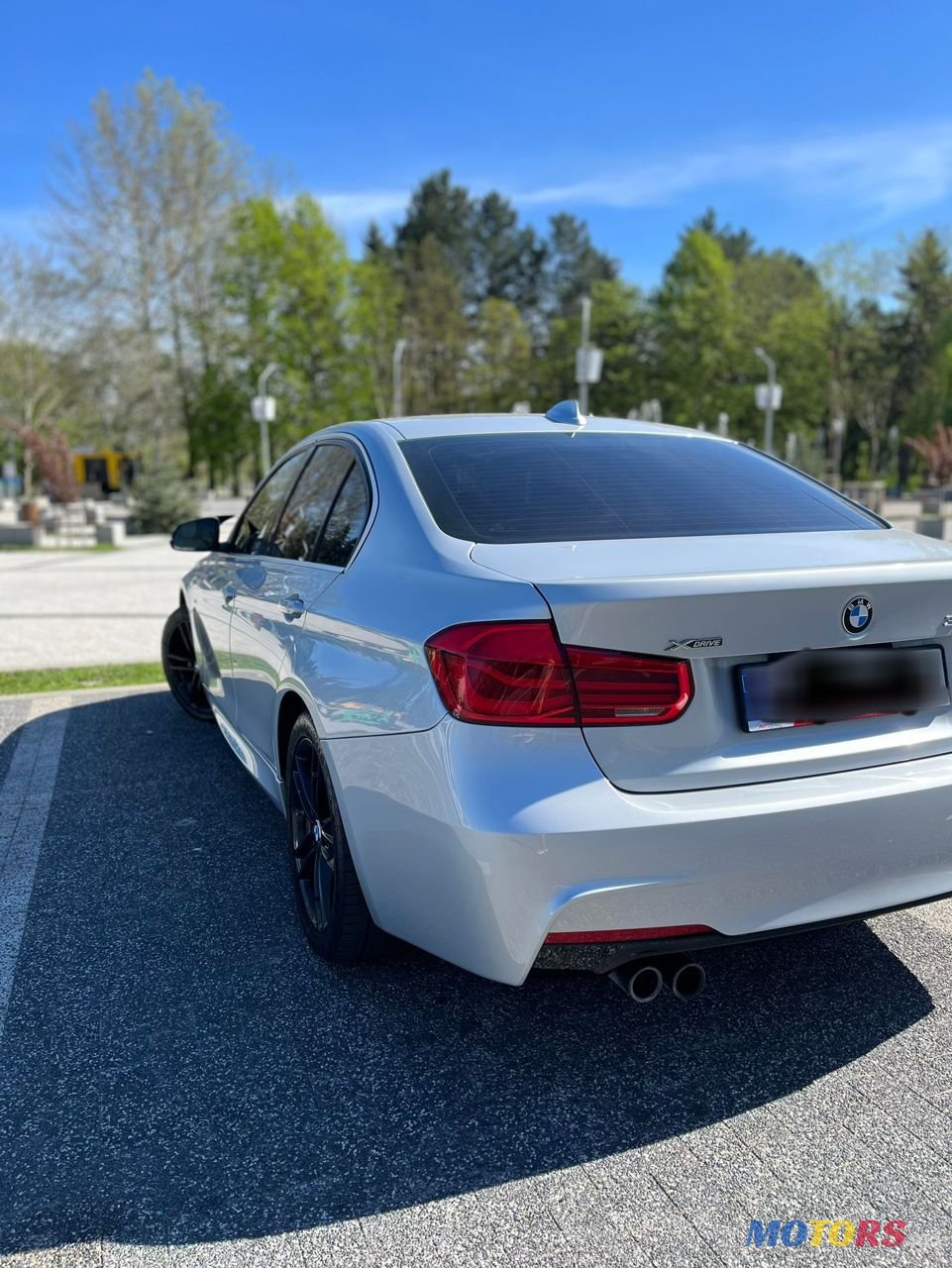 2017' BMW 3 Series photo #3