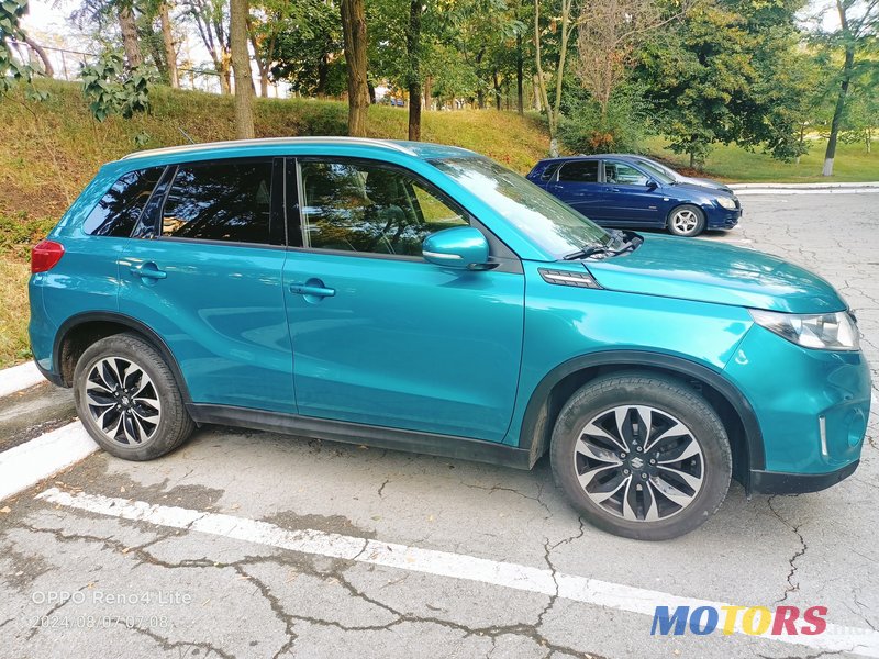 2015' Suzuki Vitara Glx1,6 ат photo #2