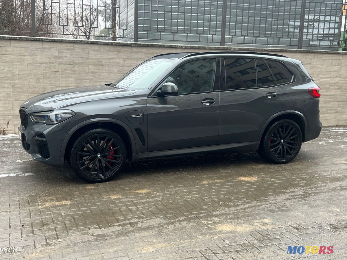 2022' BMW X5 photo #3