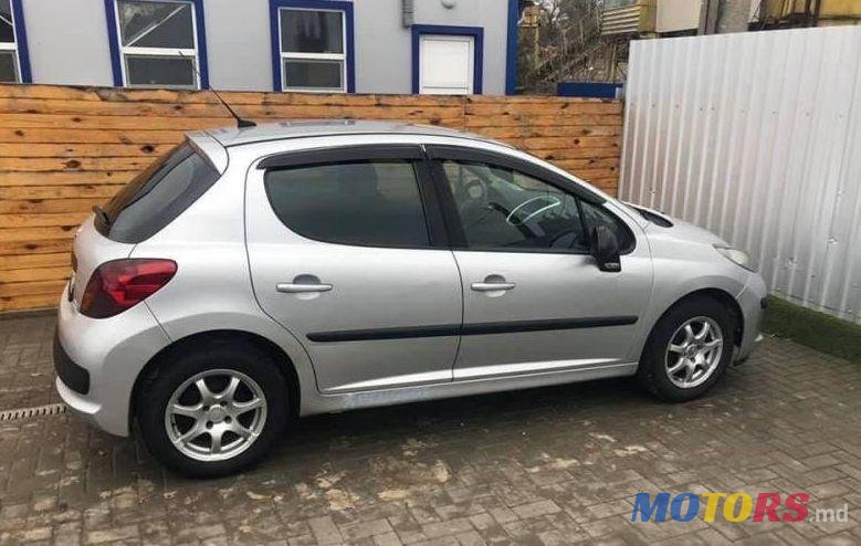 2006' Peugeot 207 photo #2