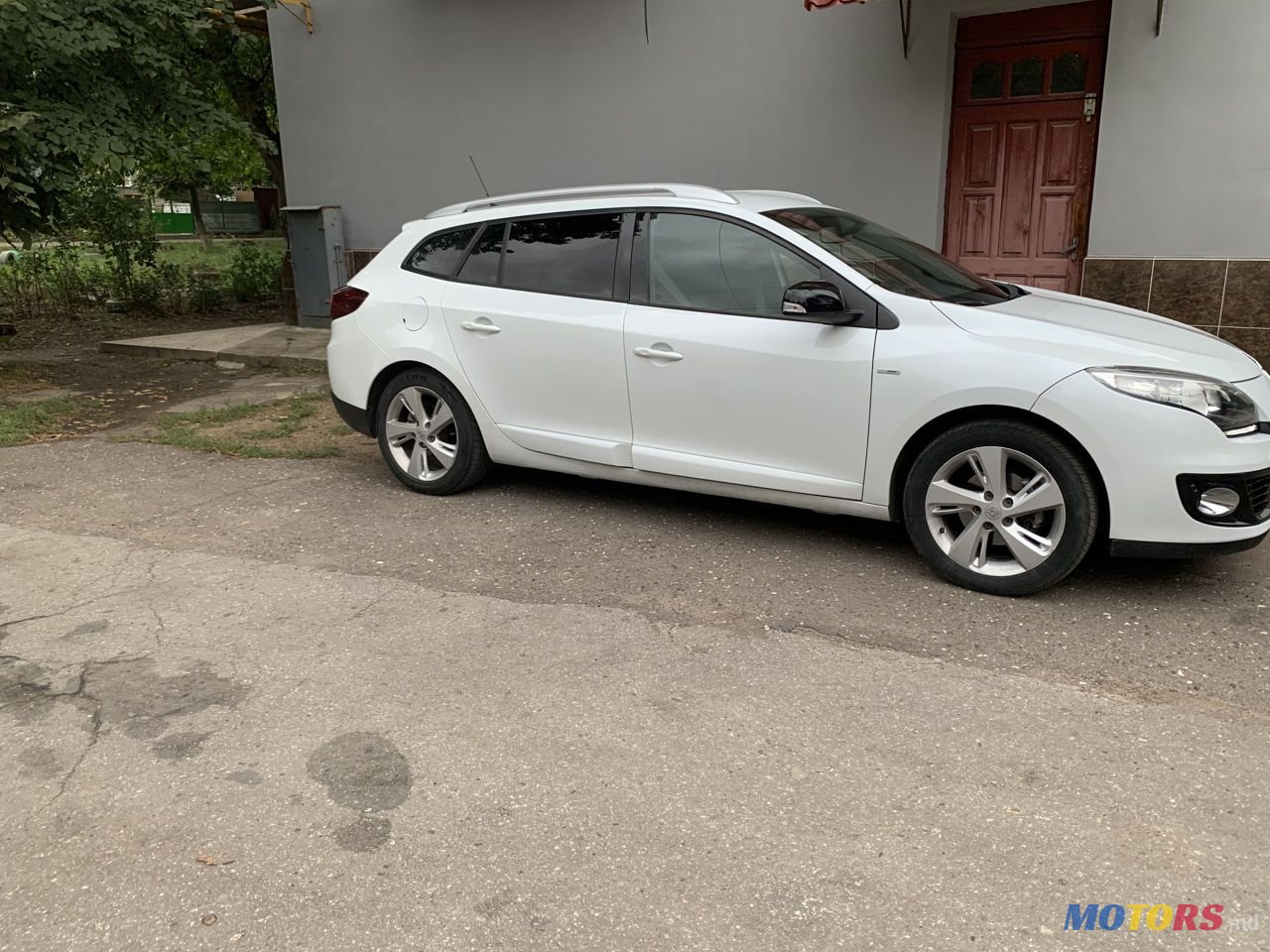 2012' Renault Megane photo #3