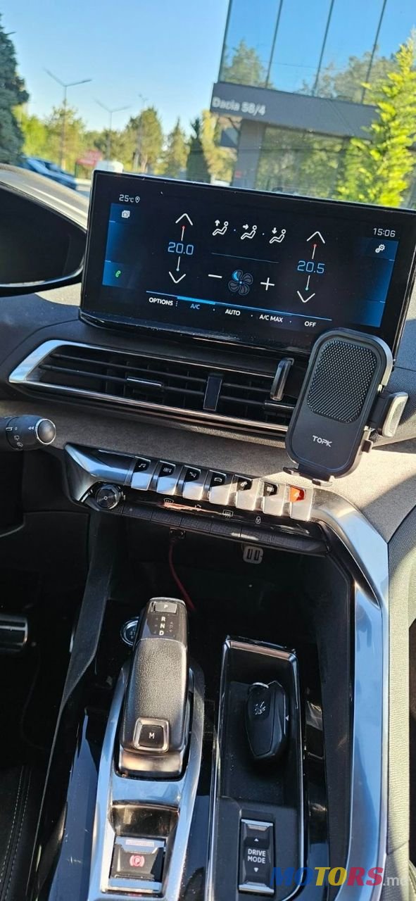2021' Peugeot 3008 photo #3