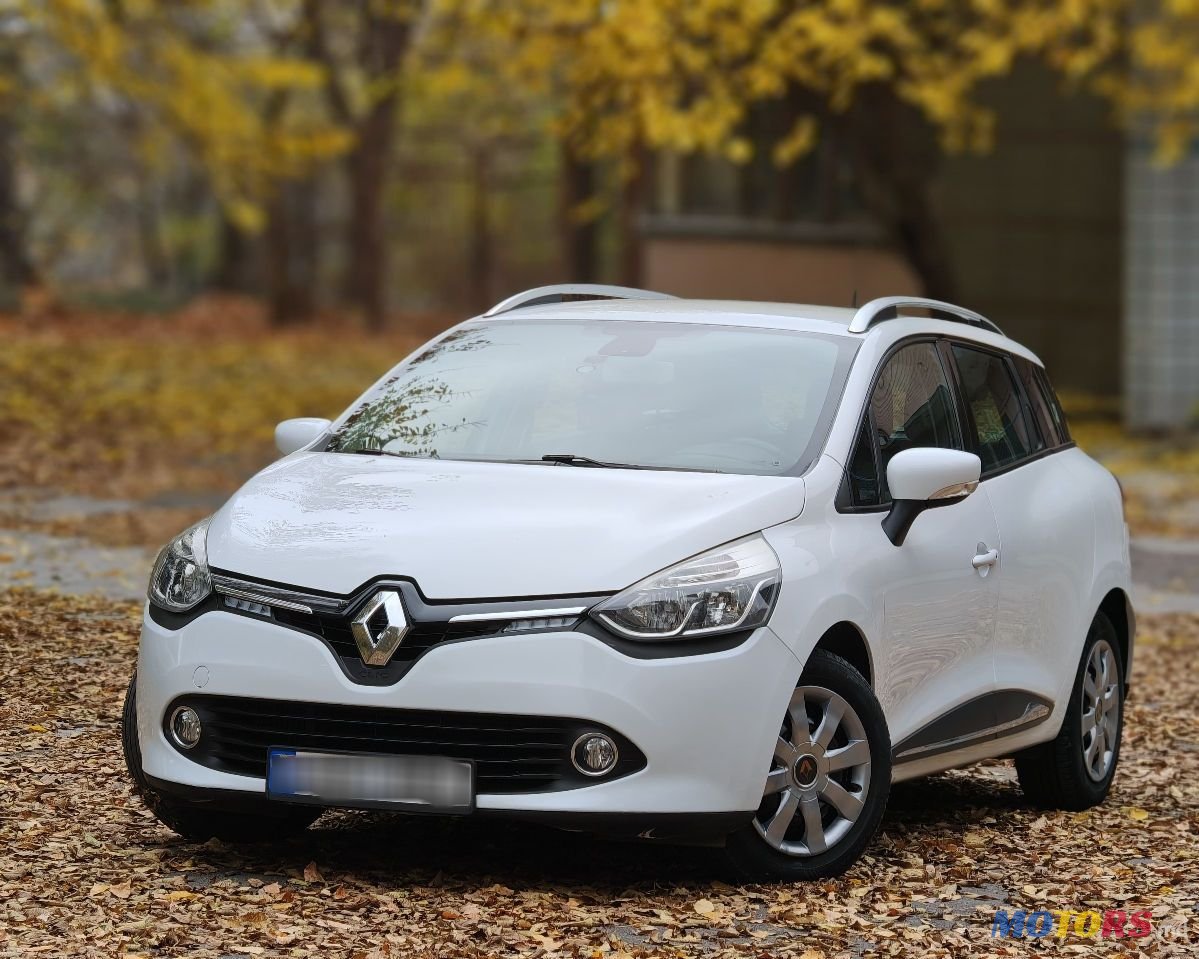 2013' Renault Clio photo #2