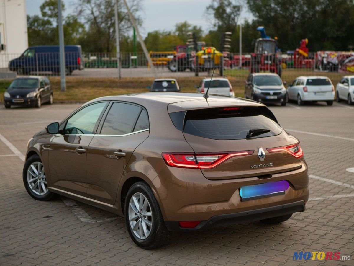2016' Renault Megane photo #2