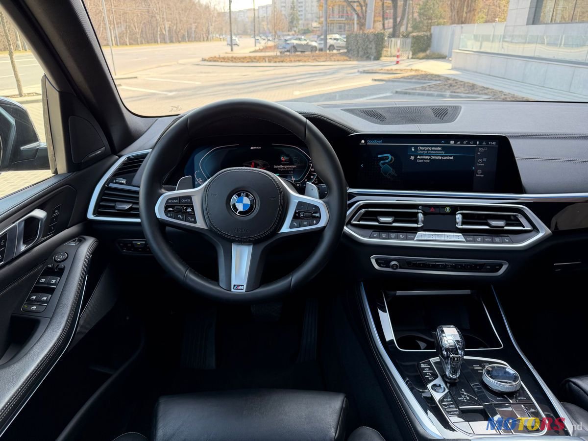 2020' BMW X5 photo #6