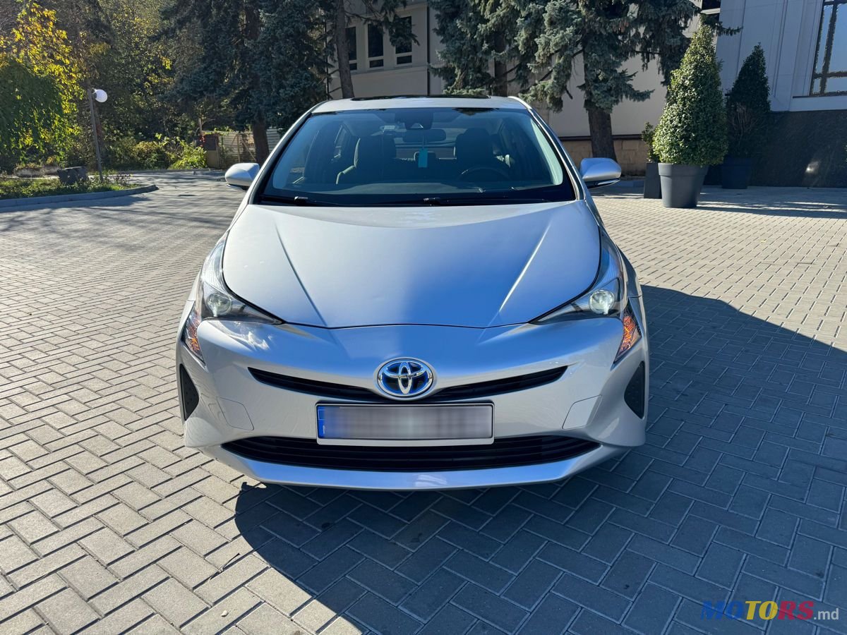 2017' Toyota Prius photo #2