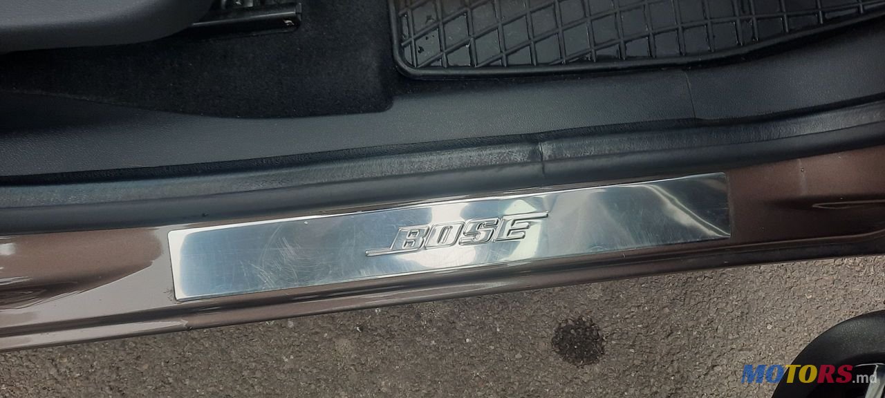 2013' Renault Scenic photo #6