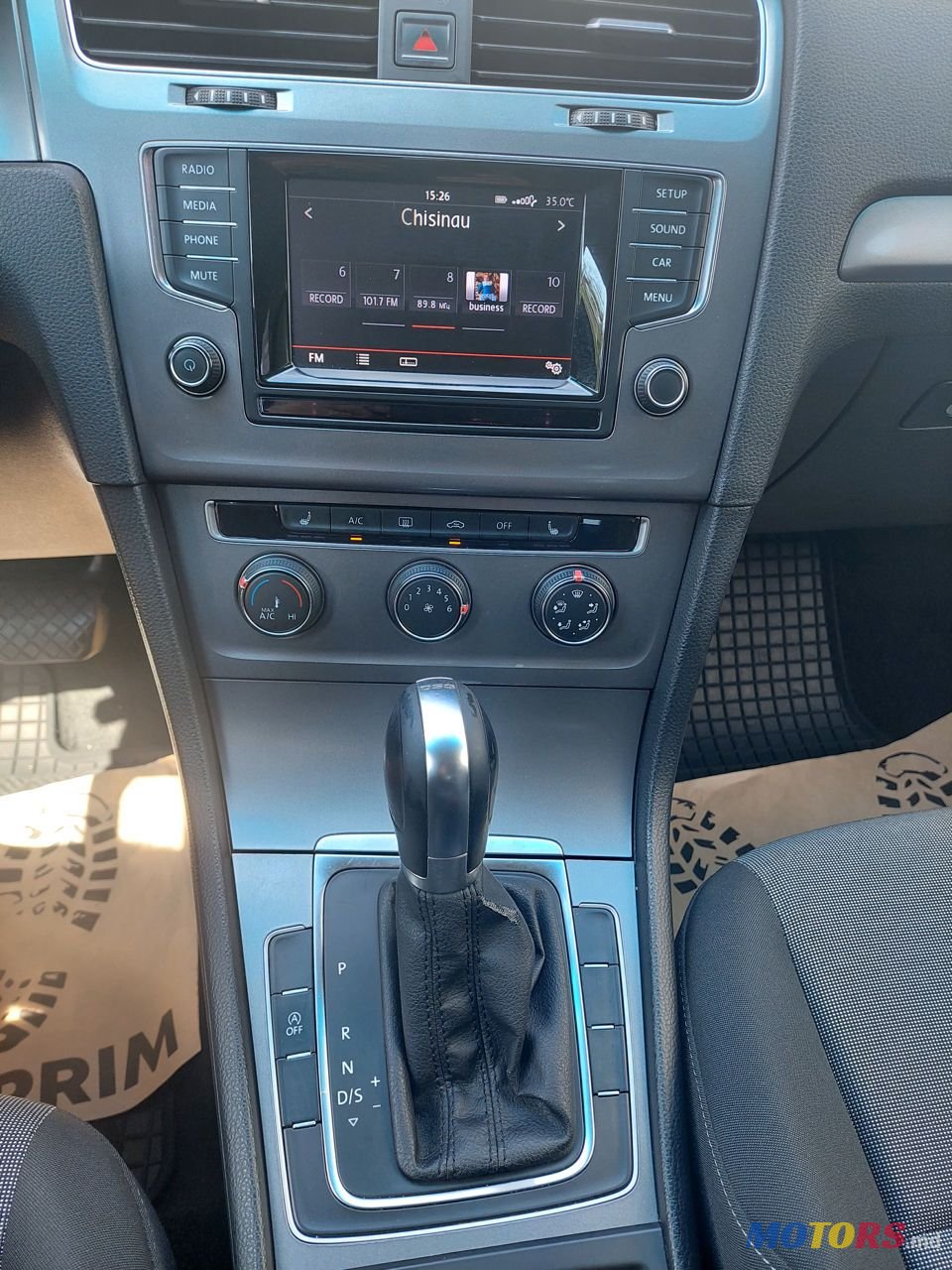 2014' Volkswagen Golf photo #2