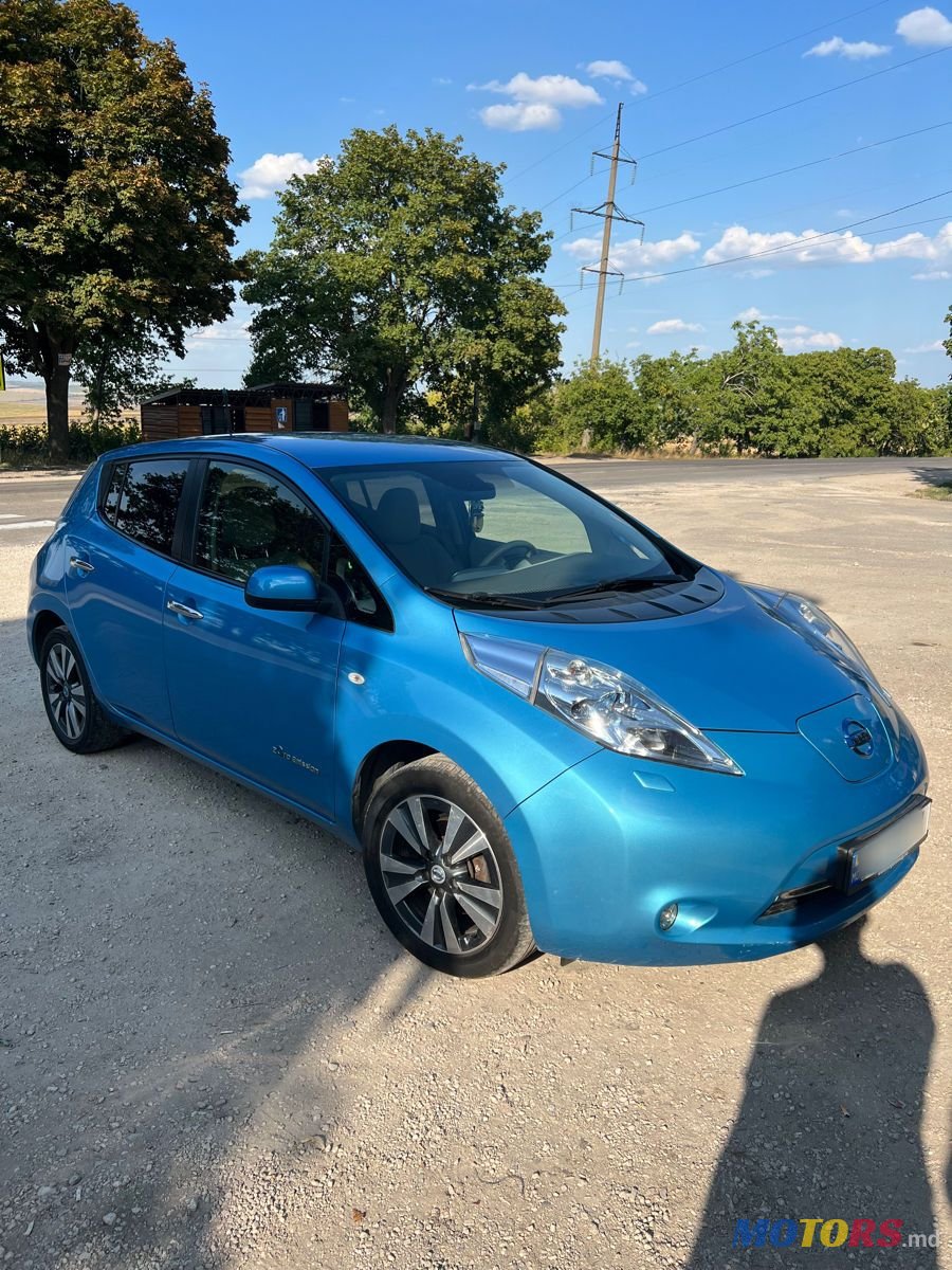 2011' Nissan Leaf photo #2