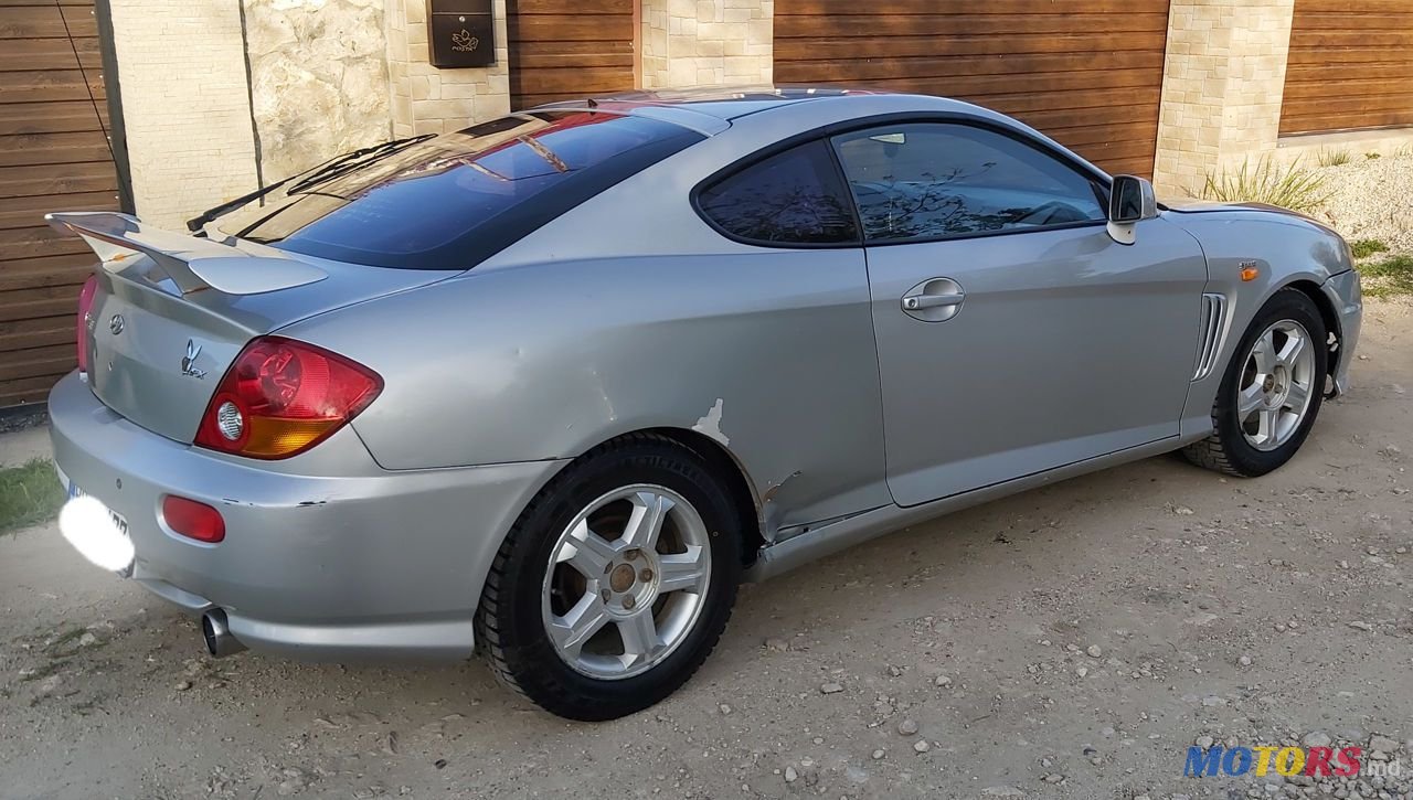 2003' Hyundai Coupe photo #3