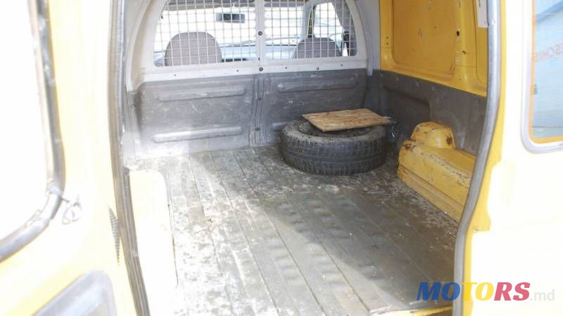 2002' Volkswagen Caddy photo #6