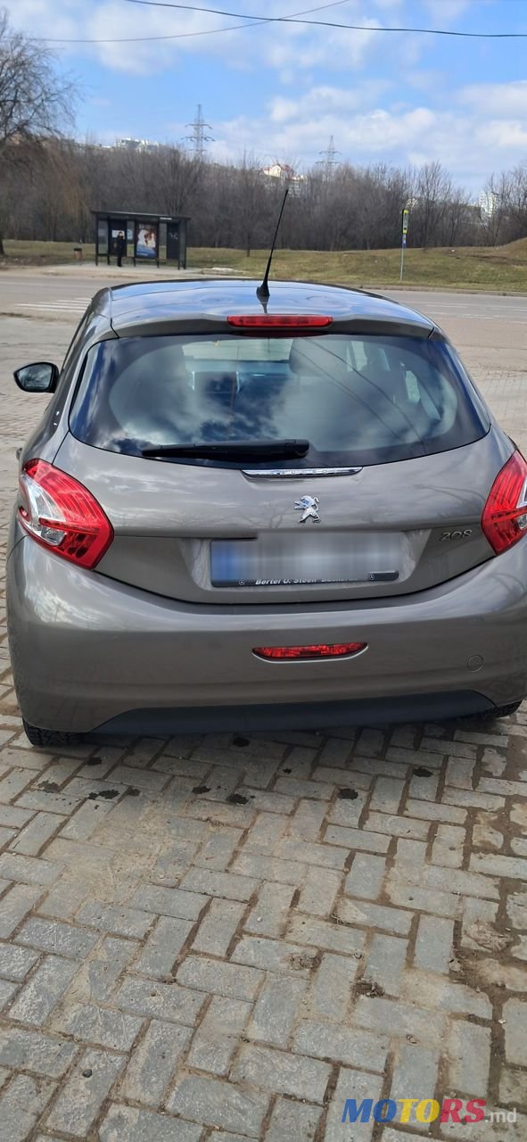 2013' Peugeot 208 photo #4