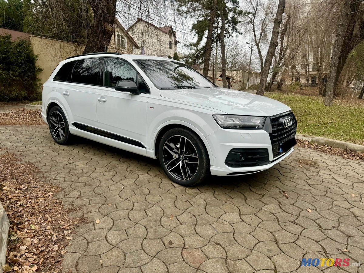 2016' Audi Q7 photo #2