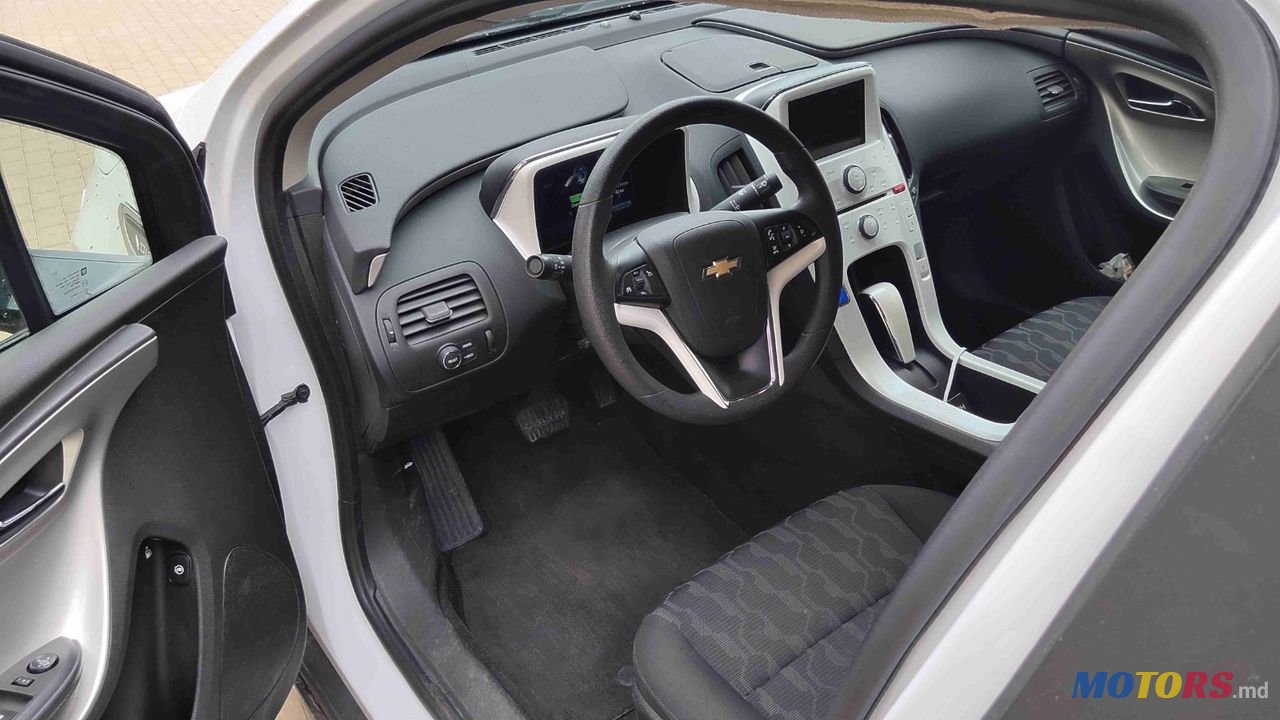 2012' Chevrolet Volt photo #5