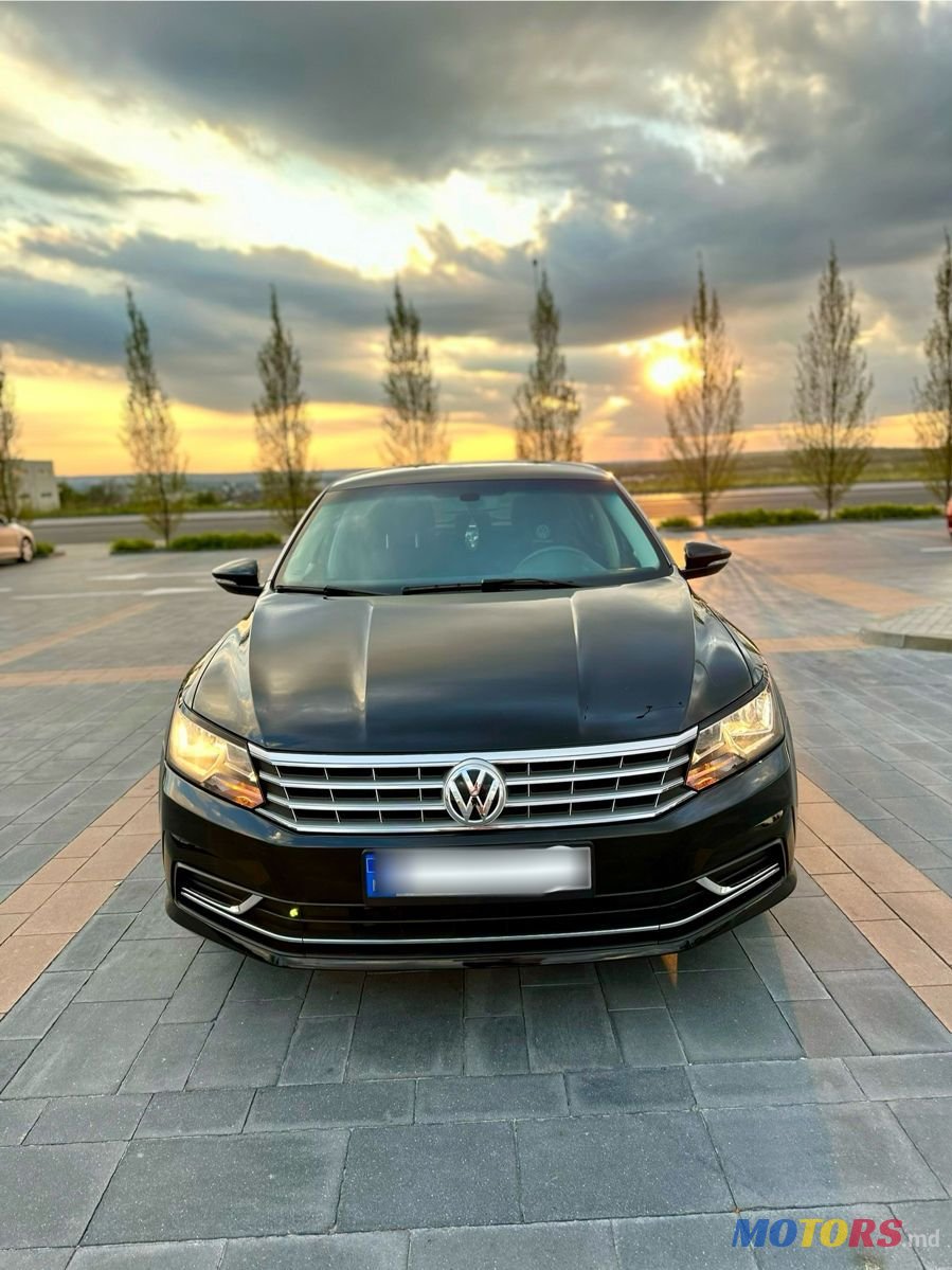 2016' Volkswagen Passat photo #1