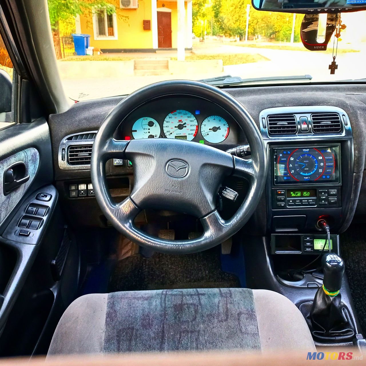 2001' Mazda 626 photo #1