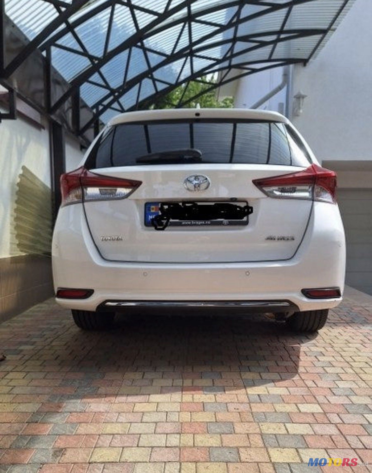 2015' Toyota Auris photo #2