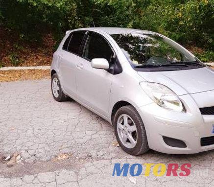 2009' Toyota Yaris photo #3