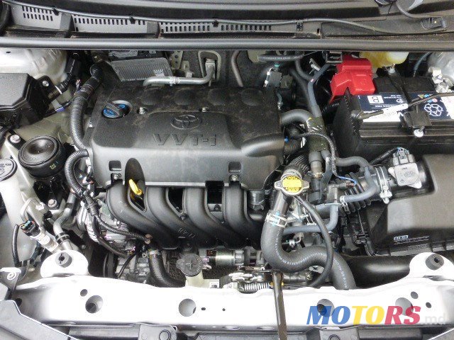 2014' Toyota Yaris photo #4