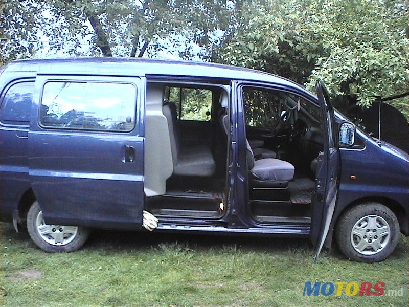 2004' Hyundai photo #1