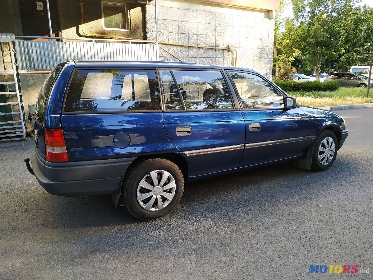 1993' Opel Astra photo #2