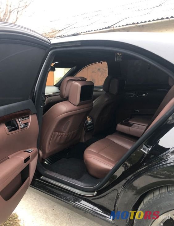 2010' Mercedes-Benz S Класс photo #3