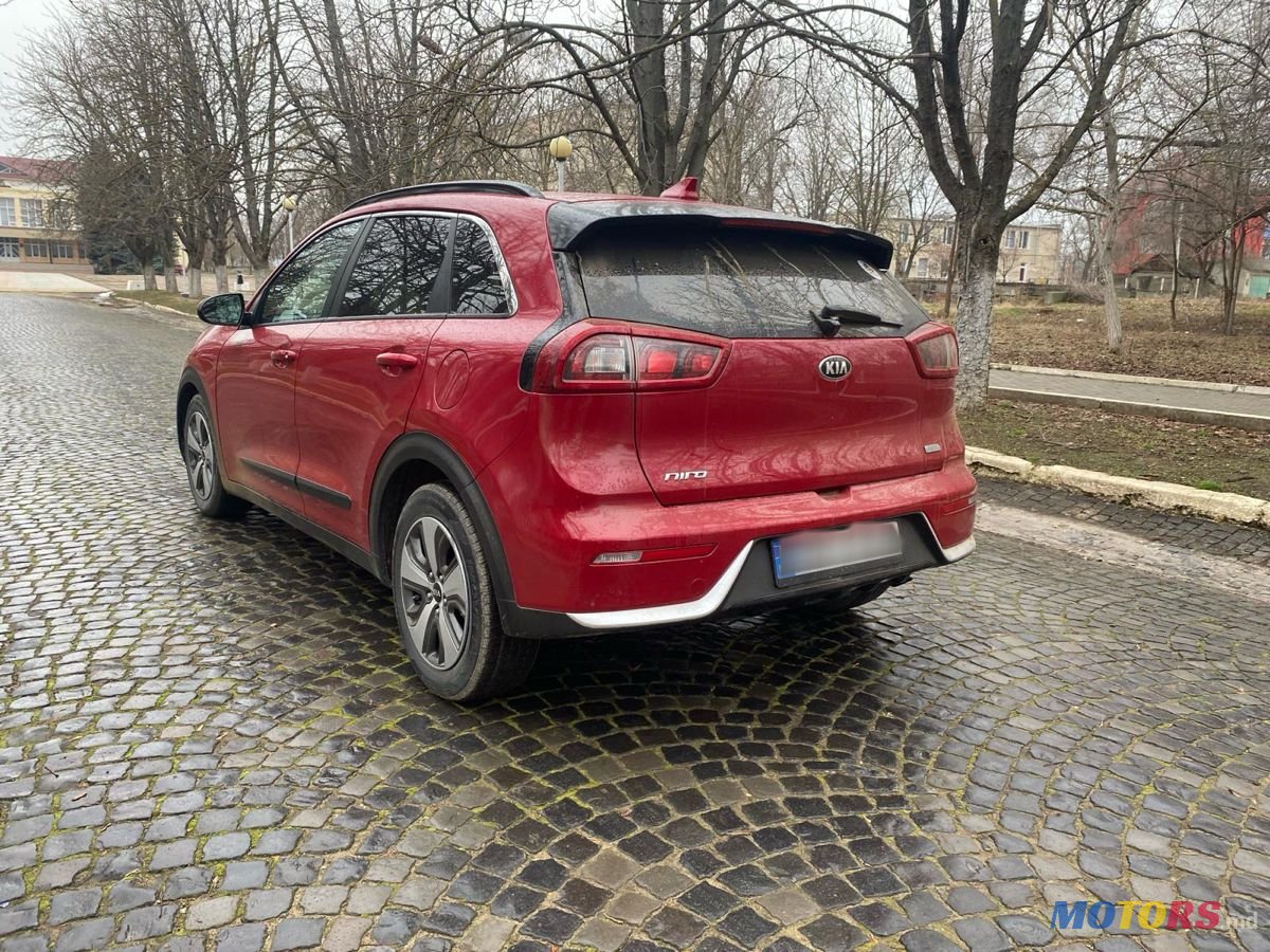 2017' Kia Niro photo #4
