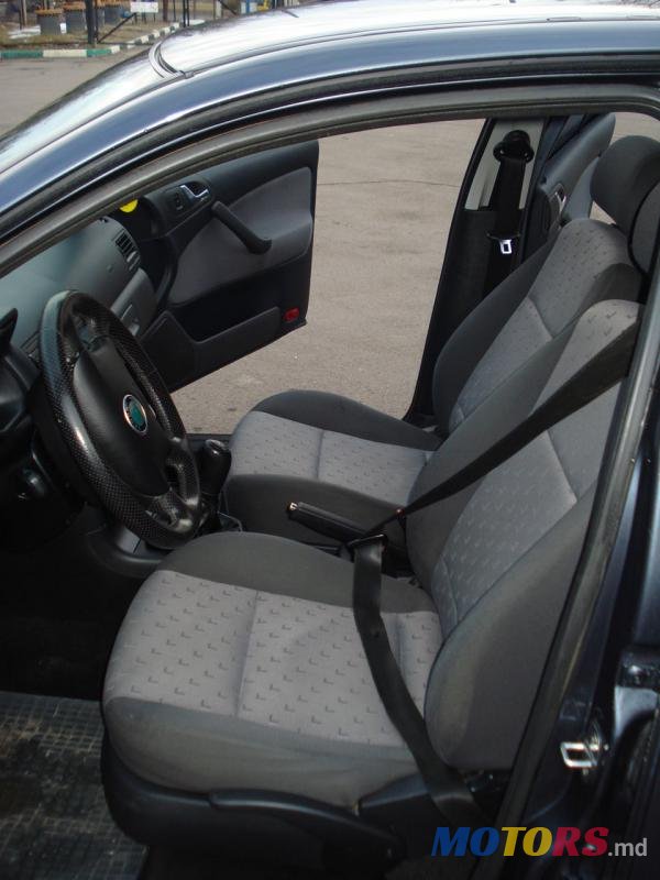 2009' Skoda Octavia photo #3