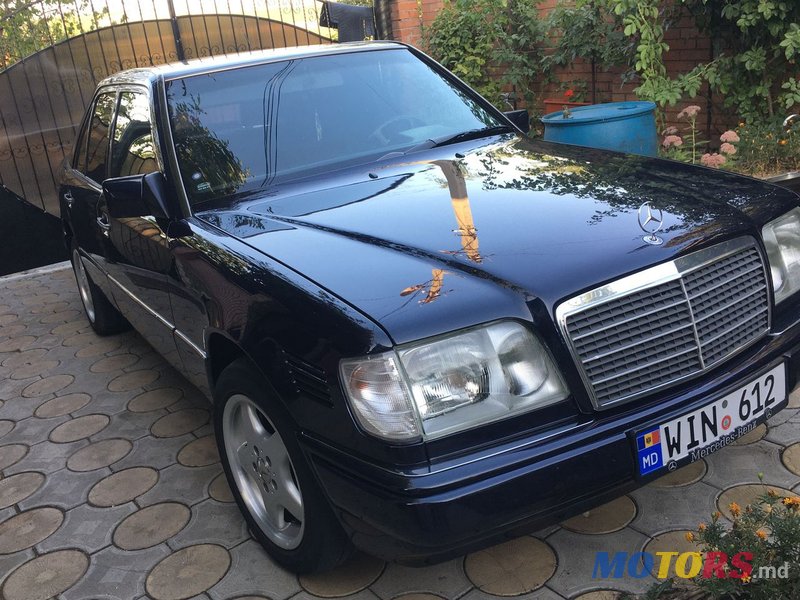 1994' Mercedes-Benz Series (W124) photo #1