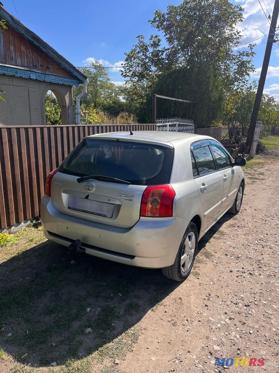 2005' Toyota Corolla photo #4