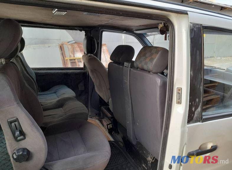 2001' Mercedes-Benz Vito photo #4