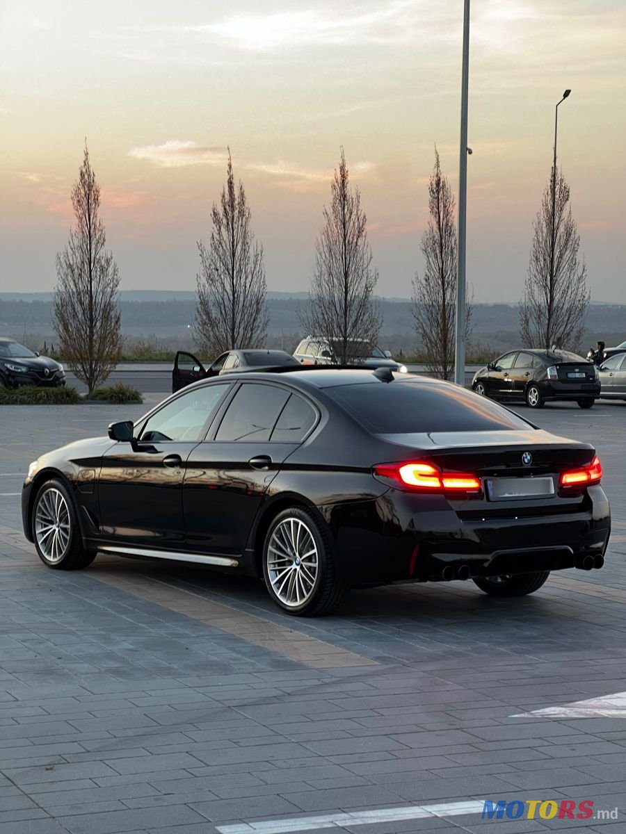 2018' BMW 5 Series photo #6