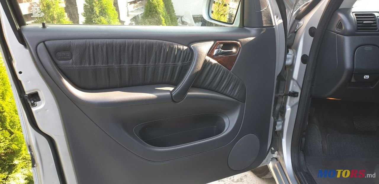 2002' Mercedes-Benz M-Class photo #1