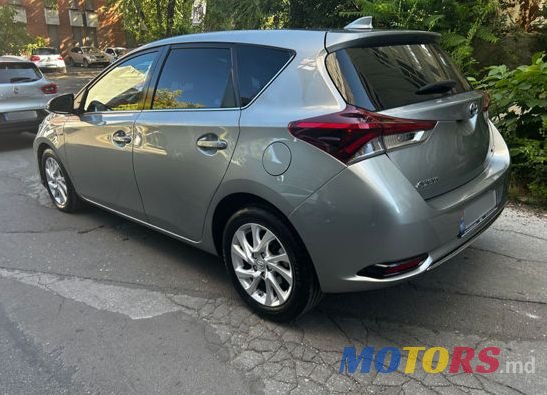 2019' Toyota Auris photo #3